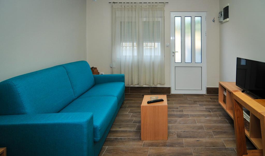 Apartments Pean Tivat Buitenkant foto