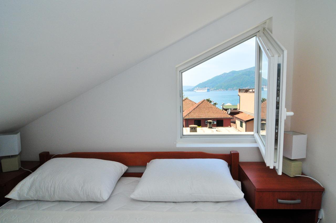 Apartments Pean Tivat Buitenkant foto