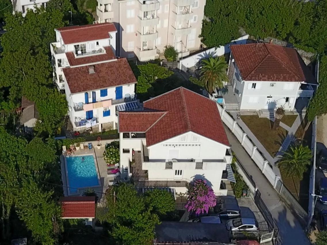 Apartments Pean Tivat Buitenkant foto